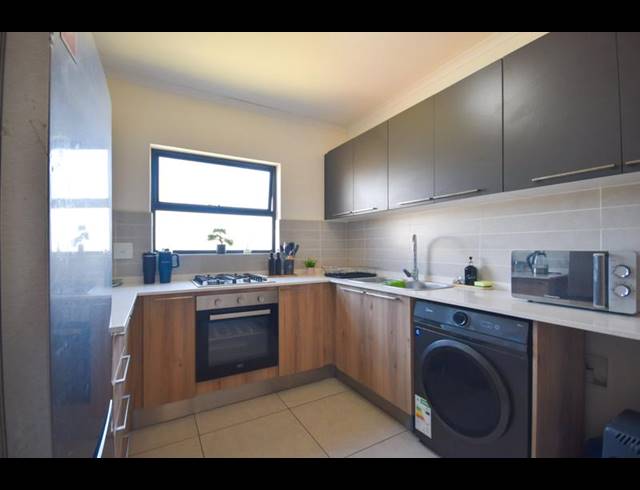 2 BEDROOM PROPERTY TO RENT IN GOLDEN FIELDS ESTATE